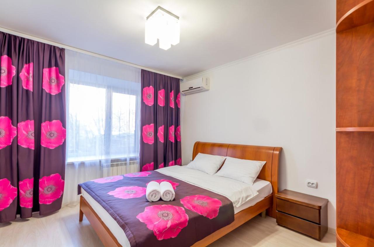 Apartments Near Parus Business Centre 基輔 外观 照片